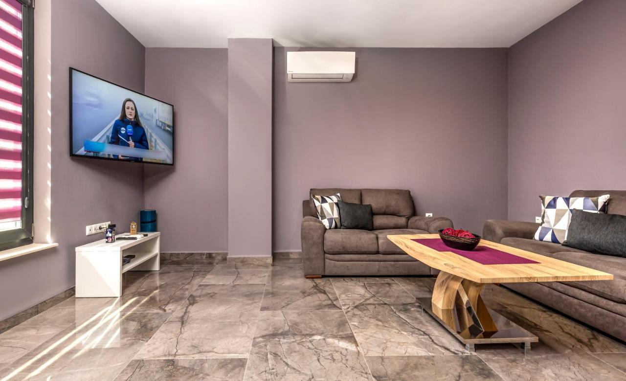Apartmán Stylish 1Bd Flat With A Parking Spot By Flat Mаnager Plovdiv Exteriér fotografie